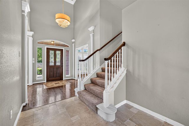 2321 S Lake Drive, League City, TX 77573