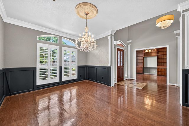 2321 S Lake Drive, League City, TX 77573