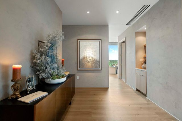 210 Lavaca ST 2706, Austin, TX 78701