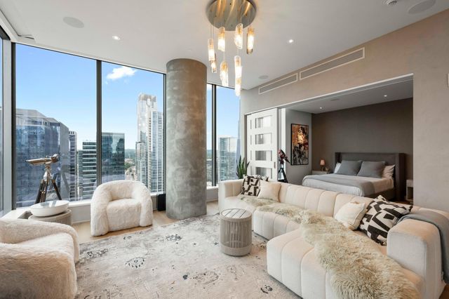 210 Lavaca ST 2706, Austin, TX 78701
