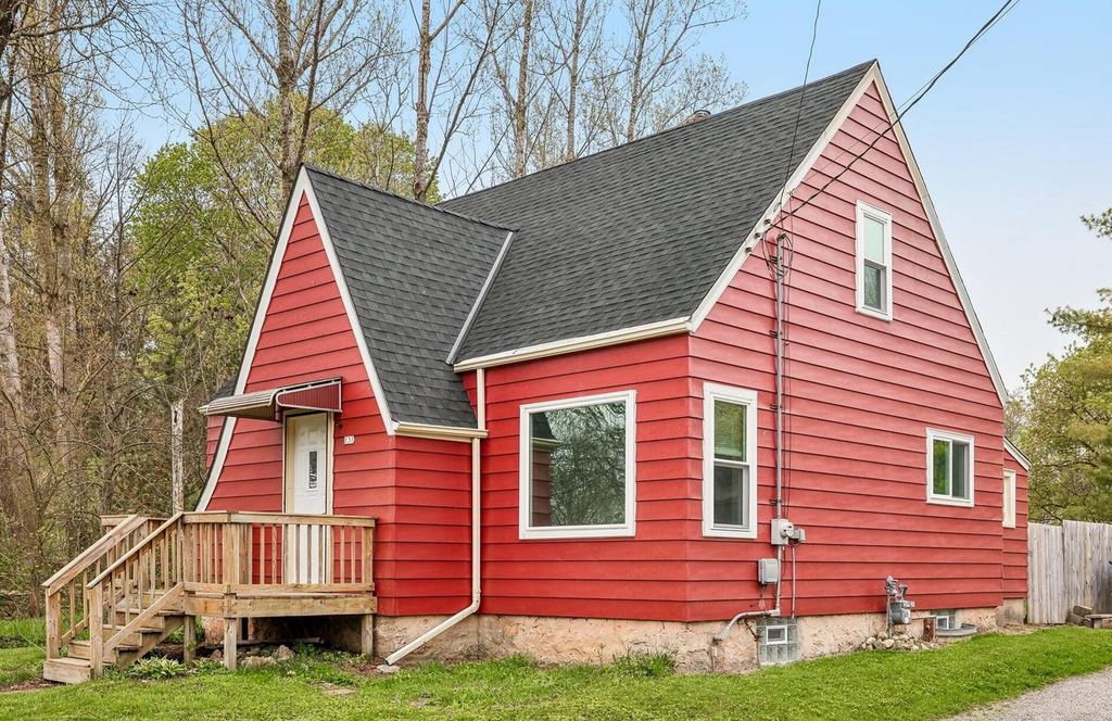 131 Fillmore STREET, Fredonia, WI 53021