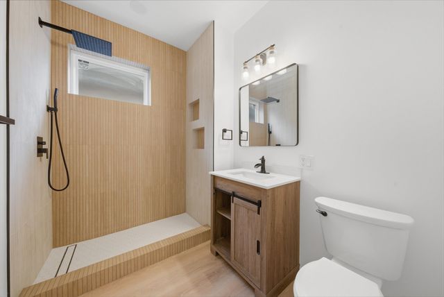 6029 S Artesian Avenue, Chicago, IL 60629