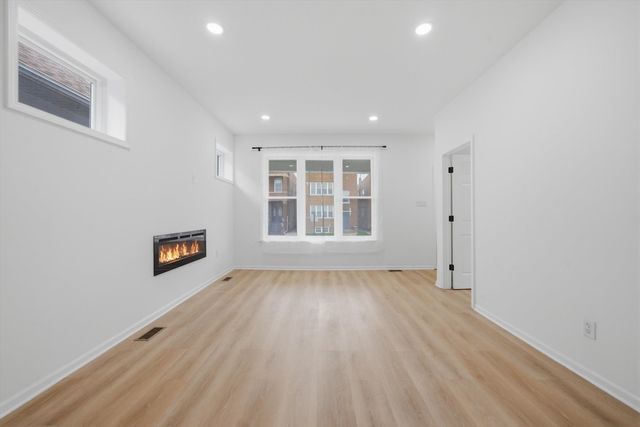 6029 S Artesian Avenue, Chicago, IL 60629