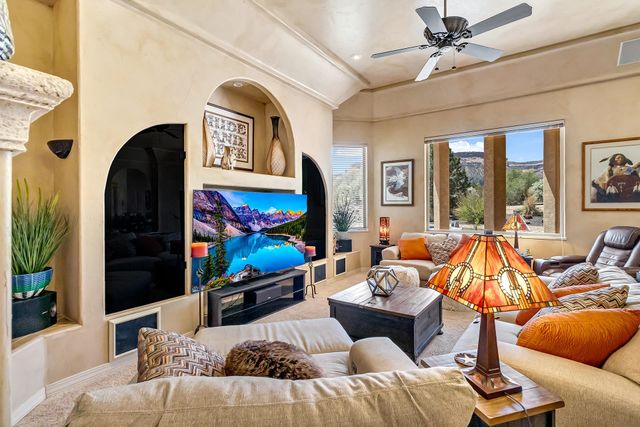 719 Curecanti Circle, Grand Junction, CO 81507