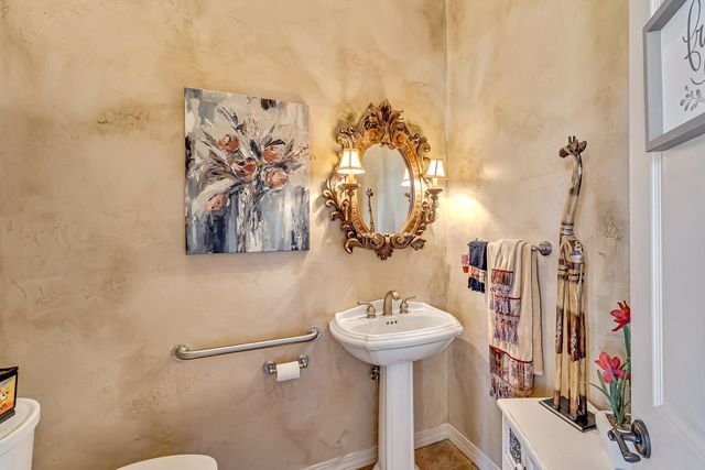 719 Curecanti Circle, Grand Junction, CO 81507