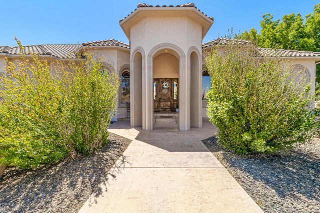 719 Curecanti Circle, Grand Junction, CO 81507