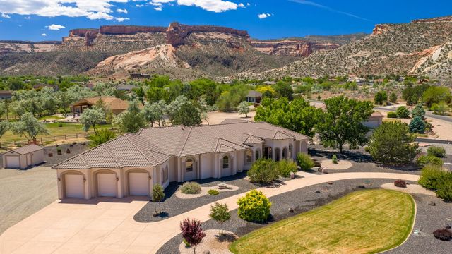 719 Curecanti Circle, Grand Junction, CO 81507