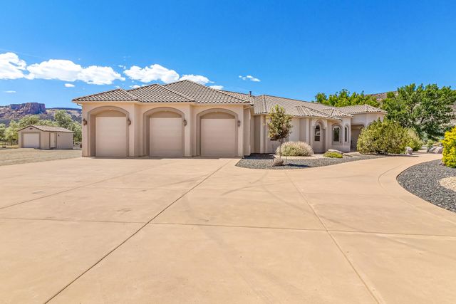 719 Curecanti Circle, Grand Junction, CO 81507