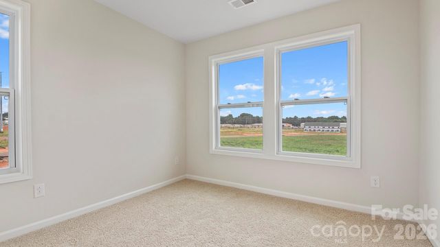 388 Creekview Road, Hendersonville, NC 28792