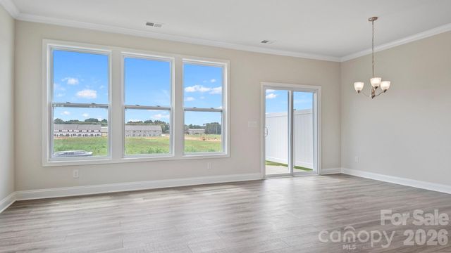388 Creekview Road, Hendersonville, NC 28792