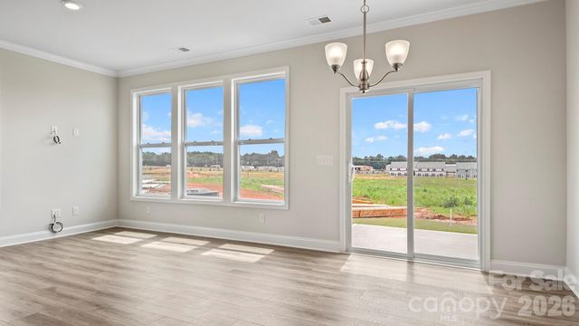 388 Creekview Road, Hendersonville, NC 28792
