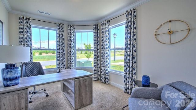 388 Creekview Road, Hendersonville, NC 28792