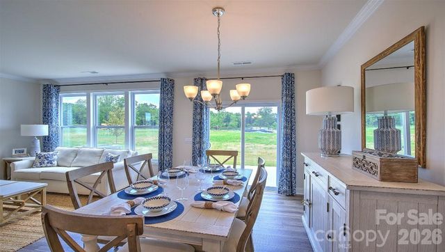 388 Creekview Road, Hendersonville, NC 28792