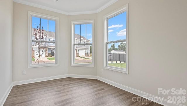 388 Creekview Road, Hendersonville, NC 28792