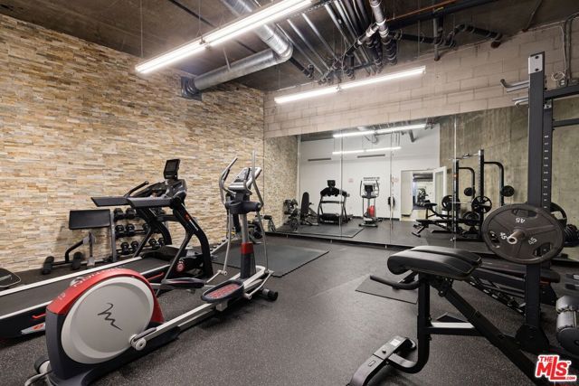 225 S Hamilton Drive 102, Beverly Hills, CA 90211