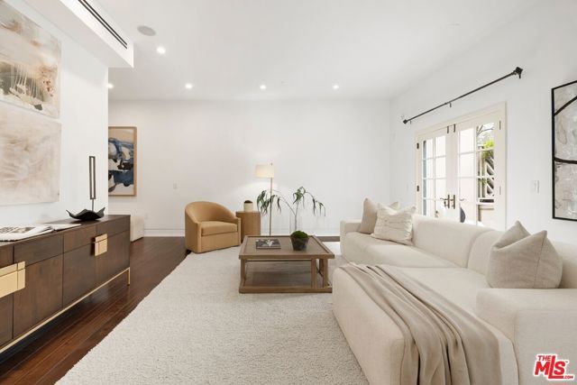 225 S Hamilton Drive 102, Beverly Hills, CA 90211