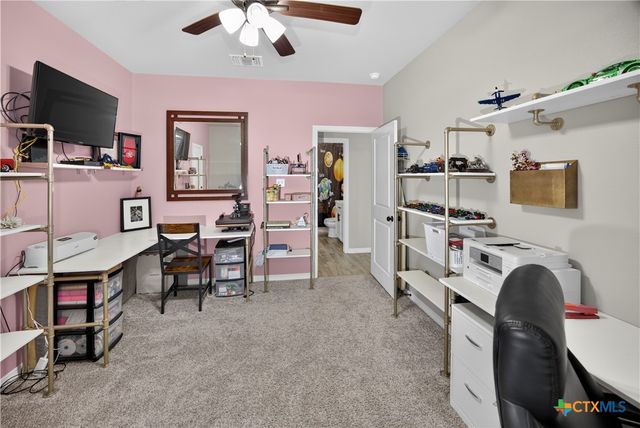 612 Holstein Drive, Belton, TX 76513