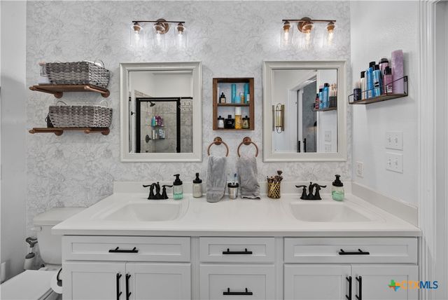 612 Holstein Drive, Belton, TX 76513