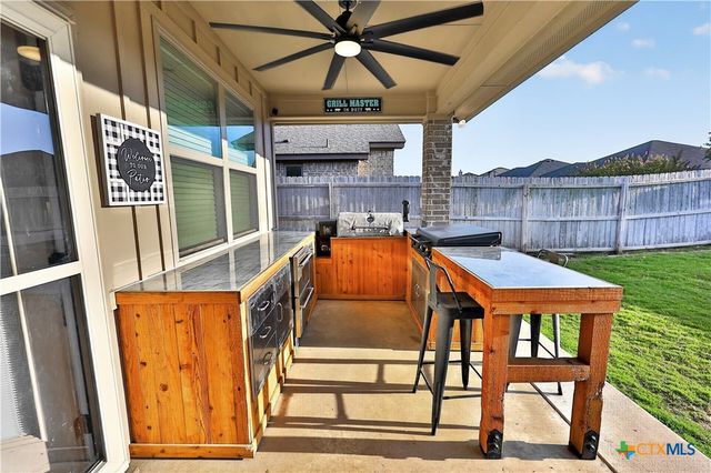 612 Holstein Drive, Belton, TX 76513