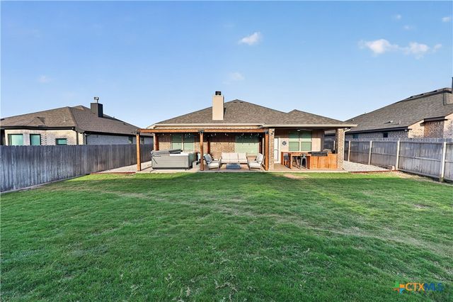 612 Holstein Drive, Belton, TX 76513