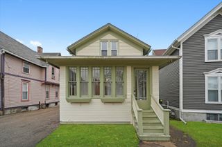 281 Gifford Place, Elgin, IL 60120