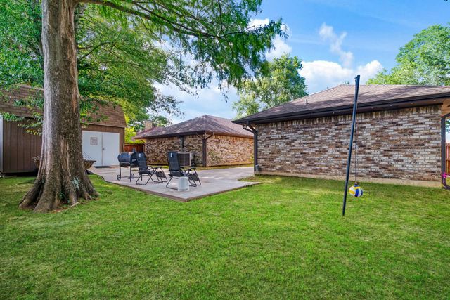 4030 Shannon Drive, Paris, TX 75462