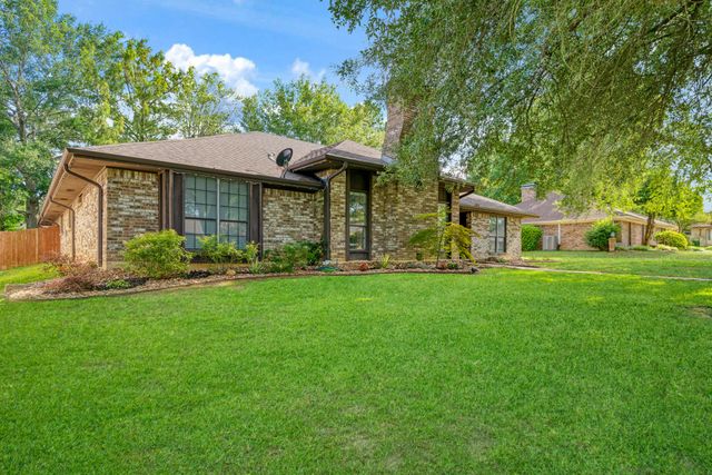 4030 Shannon Drive, Paris, TX 75462