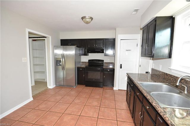 1269 Brahms DR, Virginia Beach, VA 23454
