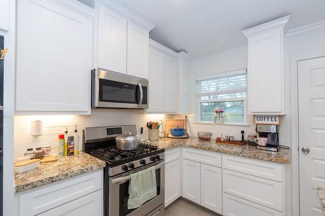 505 18th Avenue N, Texas City, TX 77590