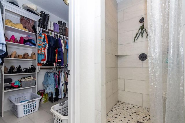 505 18th Avenue N, Texas City, TX 77590