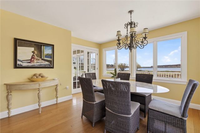 38 Pierce Avenue, Jamestown, RI 02835