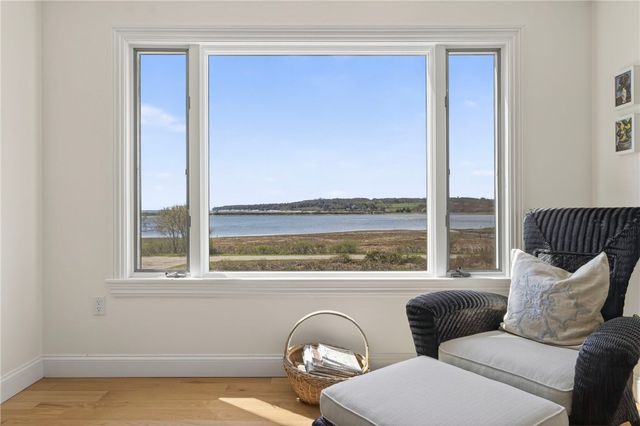 38 Pierce Avenue, Jamestown, RI 02835