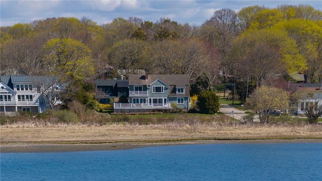 38 Pierce Avenue, Jamestown, RI 02835