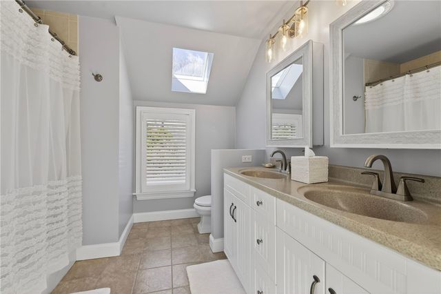 38 Pierce Avenue, Jamestown, RI 02835