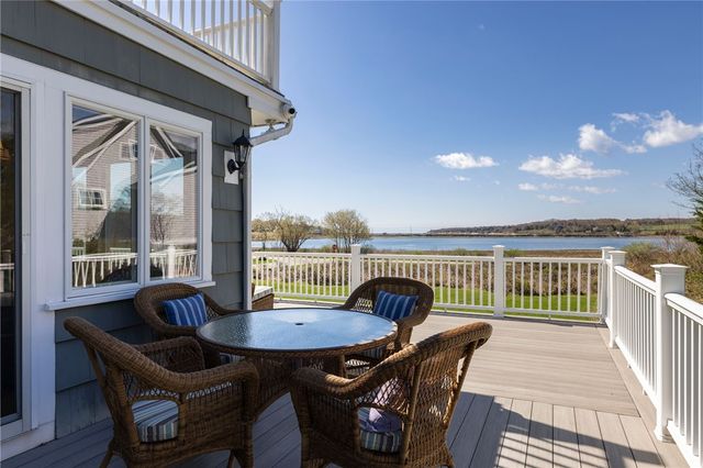 38 Pierce Avenue, Jamestown, RI 02835