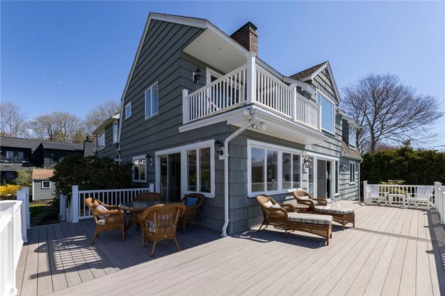 38 Pierce Avenue, Jamestown, RI 02835