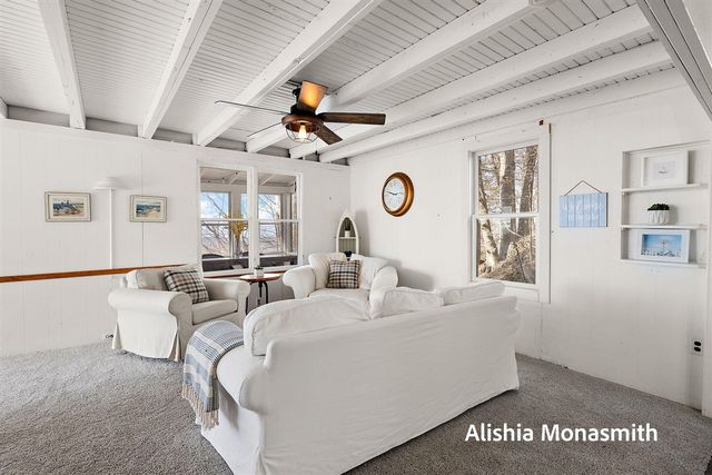 15058 Stickney Ridge Road, Grand Haven, MI 49417