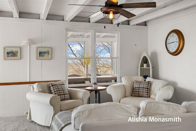 15058 Stickney Ridge Road, Grand Haven, MI 49417