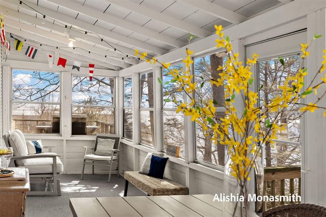 15058 Stickney Ridge Road, Grand Haven, MI 49417