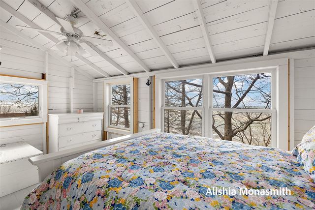 15058 Stickney Ridge Road, Grand Haven, MI 49417