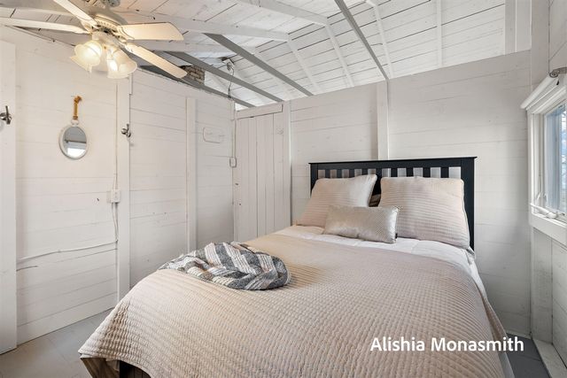 15058 Stickney Ridge Road, Grand Haven, MI 49417