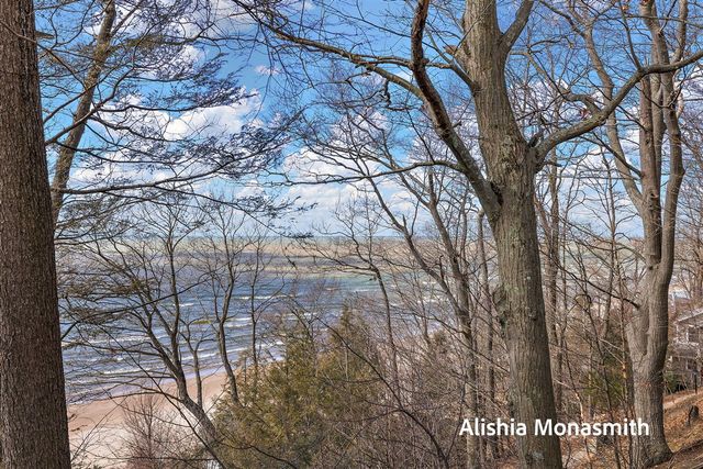 15058 Stickney Ridge Road, Grand Haven, MI 49417