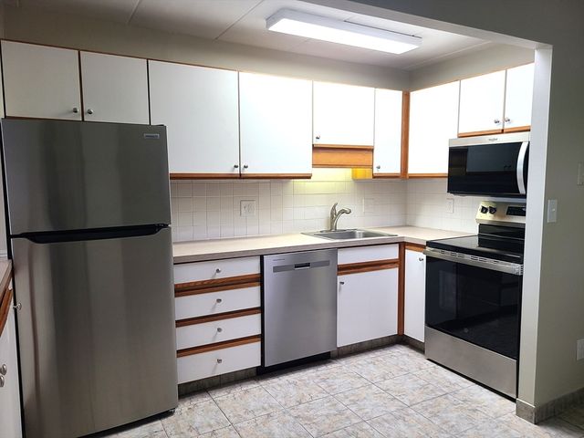 576 Washington Street 410, Weymouth, MA 02188