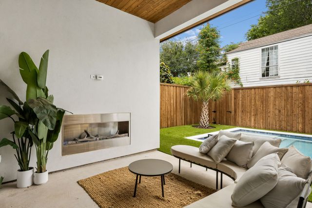 6231 Mccommas Boulevard, Dallas, TX 75214