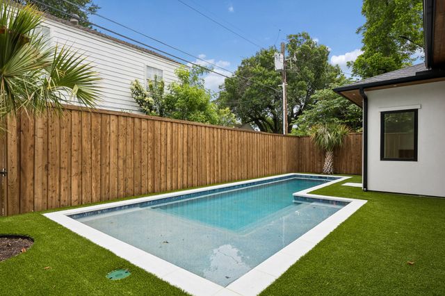 6231 Mccommas Boulevard, Dallas, TX 75214