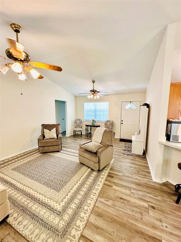 425 N Avenue E, Cross Plains, TX 76443