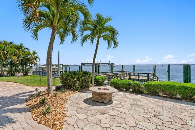 611 1ST AVENUE S, Tierra Verde, FL 33715