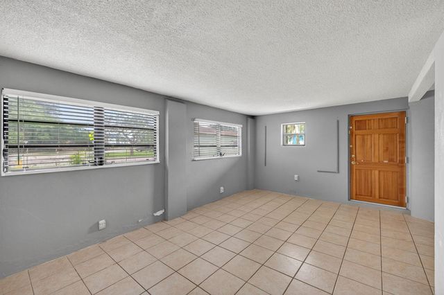 4117 NW 5th Avenue, Oakland Park, FL 33309
