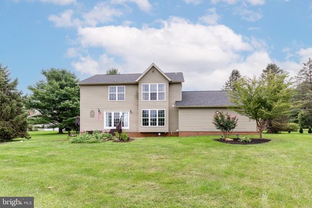 2092 TRIPLE GREEN CT, Hampstead, MD 21074