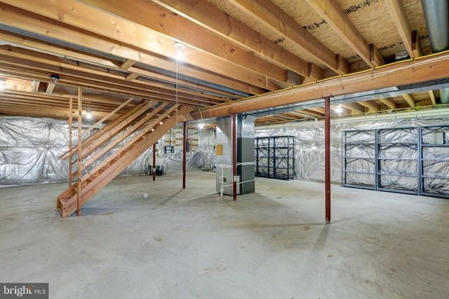 2092 TRIPLE GREEN CT, Hampstead, MD 21074